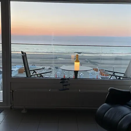 Apartment Zeezicht 27 B *